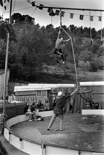Varages, Var, France, Cirque Bidon 1979-80 © Bernard Lesaing