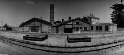 Ancienne usine Esso Standard faubourg Hardon, Port-Saint-Louis-du-Rhône, 2000-2002 © Bernard Lesaing