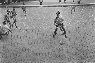Compétition de football, San Sisto, Perugia, 1998 © Bernard Lesaing